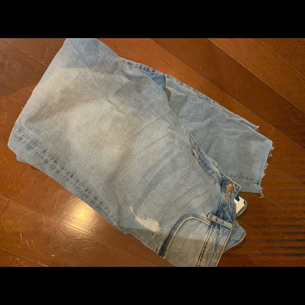 H&M distressed skinny blue jeans